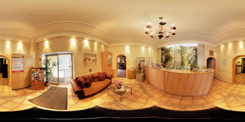 Hotel Majestic Берлин Экстерьер фото